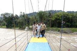 Bupati: Jembatan Tulabolo menjadi akses perekonomian warga