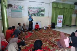 Unmuh Pontianak dan Forum TBM Kalbar meningkatkan literasi di Panti Asuhan