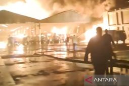 Kebakaran landa pabrik pengelolaan limbah B3 di Karawang