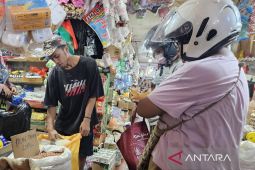 Perum Bulog tegakkan aturan HET beras melindungi konsumen di Papua