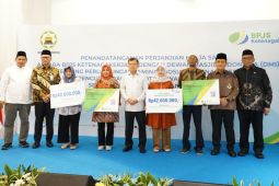Pengurus masjid dan mushalla mendapat perlindungan sosial