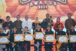 SMA Award Jatim pecahkan dua rekor MURI