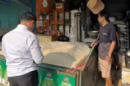 Satgas Pangan Polres Garut patroli mengantisipasi penimbunan sembako