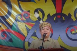 Bupati Ketapang Membuka Gawai Nyapat Tautn XIV Tahun 2025