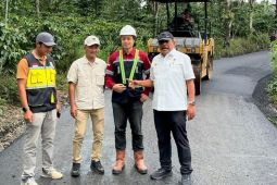 Wagub Mian: Pembangunan jalan rampung mudahkan angkut hasil panen