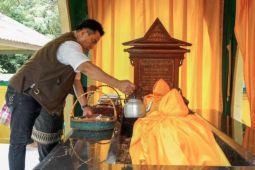 Bangsa yang besar menghargai sejarah dan budaya sendiri, kata Menko Yusril