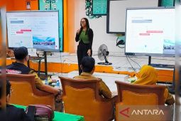 Guru Amerika di SMKN 3 Palangka Raya, bantu pelajar tingkatkan kemampuan Bahasa Inggris