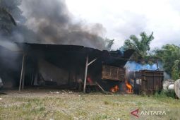 Polres Mukomuko dalami alasan pembakaran bengkel polisi oleh massa