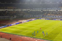 Persib Bandung unggul 1-0 atas Persis Solo di babak pertama