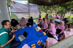 PKM Cihideung Udik dorong ekonomi sirkular lewat pelatihan maggot