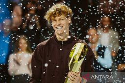 Petenis Zverev temukan momentum di ATP Finals