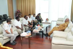 Gubernur Papua Fakhiri tekankan peranan KNPI perkuat persatuan pemuda