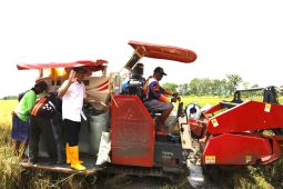 Bupati Bojonegoro ingatkan petani pentingnya pengelolaan lahan dan air