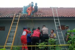Polres Tasikmalaya menyebut pria tewas dalam toren karena sakit