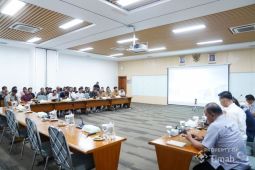 PT Timah - Warga Bukit Layang bahas penambangan di IUP GML