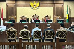 Tiga hakim "vonis lepas" kasus korupsi CPO 2022 dituntut 12 tahun penjara