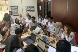 Disarpustaka Kapuas dampingi aparatur kelurahan dan desa terapkan aplikasi Srikandi
