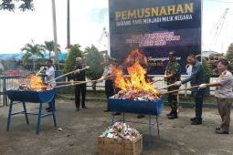 Bea Cukai Tanjungpandan musnahkan 50.244 batang rokok ilegal