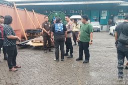 Polisi tangkap suami ancam istri gunakan senpi di Jakut