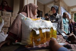 Penyaluran bantuan pangan di Kota Kediri