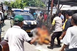 Terduga pelaku ranmor di Surabaya terbakar saat diamankan warga