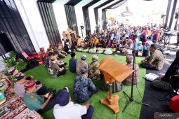 Petani Banyuwangi gelar tradisi Bubak Bumi memasuki musim tanam