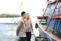 Polda Maluku bina masyarakat pesisir tingkatkan kesadaran hukum