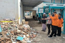 BPBD Jatim salurkan bantuan material dan logistik untuk pesantren ambruk