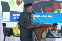 Bupati Tanjabbar hadiri wisuda IAI An-Nadwah