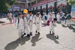 Disdik-DP3A edukasi pelajar di Mataram cegah kekerasan anak