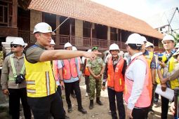 Menko AHY tinjau revitalisasi Pasar Induk Banyuwangi