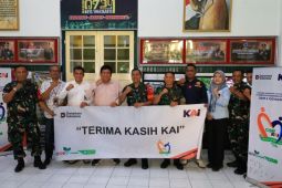 KAI Daop 6 salurkan bantuan TJSL ke Kodim 0734 Kota Yogyakarta