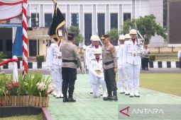 Irjen Pol Viktor terima pataka "Surakarya Manggala Satya", resmi pimpin Polda Babel