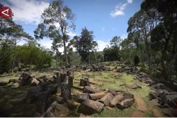 Menelusuri Peradaban Gunung Padang