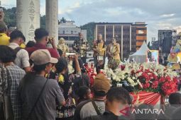 Gubernur Papua Fakhiri berkomitmen wujudkan janji lewat program nyata rakyat