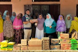 PLN Sumut salurkan bantuan bagi keluarga pra-sejahtera  di daerah