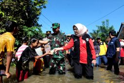 Pemkab salurkan bantuan logistik kepada 2.120 korban banjir Lumajang