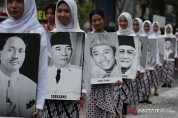 Jadwal, susunan acara, dan pedoman resmi upacara Hari Pahlawan 2025