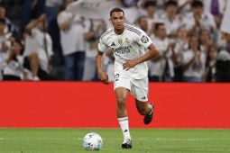 Bek Real Madrid Trent Alexander-Arnlod cedera paha bakal absen dua bulan