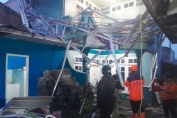 Seratusan rumah rusak akibat diterjang puting beliung di Malang