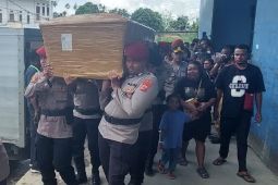Jenazah Briptu Abraham dievakuasi ke Jayapura