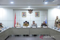 Gubernur Babel tegaskan tempuh jalur hukum jika ada pelanggaran kesepakatan harga timah