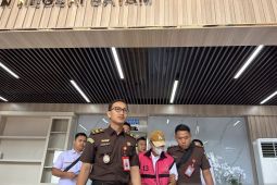 Kejari Batam tahan tersangka korupsi asuransi senilai Rp2,2 M