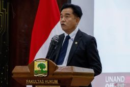 Yusril: Konstitusi wajib orkestrasi tiga karakter hukum