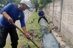 Drainase jalan menuju Bandara Soekarno Hatta dinormalisasi