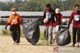 Kaltim galakkan pembersihan laut dari ancaman sampah plastik