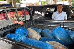 Polres Kuningan tetapkan dua tersangka pencurian ikan di Waduk Darma