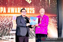 Unipa raih dua rekor MURI penggunaan noken dan mahkota