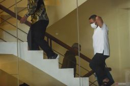 OTT Gubernur Riau, KPK menyita uang lebih dari Rp1 miliar