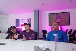 Rocket Rockers antusias Rizky Irmansyah jadi penggemar setia